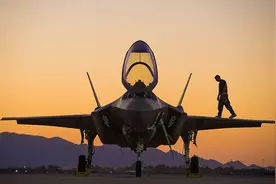 一图揭全球五代机现状：J20数量150架？F22或退役！F35能撑住吗？图片