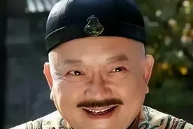 和珅赈灾往粥里丢沙子，文武百官对他痛骂，灾民却感恩戴德？图片
