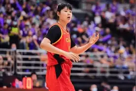 2分2分0分！李月汝为何被WNBA抛弃？2点让她输给女周琦图片