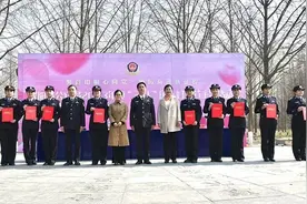 铿锵玫瑰 活力警营——这场趣味运动会超燃！图片