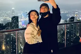 霍尊否认婚期将近，“小作文”之下霍尊陈露无赢家，施冰岚更委屈图片