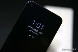 不吹不黑，iPhone14系列的息屏显示比安卓强太多了图片