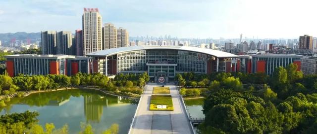 挟万里涛，翻千重浪！@2023届高考生，西南政法大学——候君至、等风来！