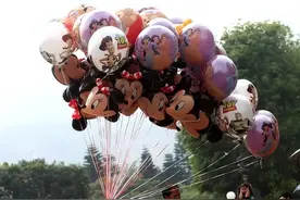 砰！氢气球遇火堪称“小炸弹”，别再随便玩了！图片