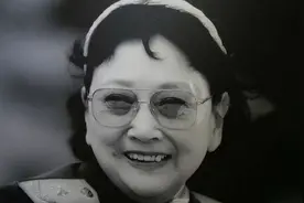 王晓棠：无数60后心中白月光，经历丧子丧夫，88岁依旧优雅坚强图片