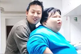 昔日校花被丈夫喂到330斤，睡塌两张床，丈夫：我怕她被别人抢走图片