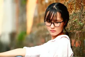 人到晚年，不要跟外人说这4件事，以免祸从口出图片