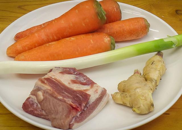 女性补充胶原蛋白的食物有哪些 2026年女性补充胶原蛋白的食物有哪些呢