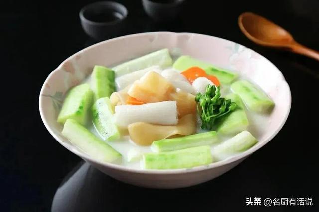 杏汁花胶猪肺汤 2026年花胶杏仁功效与作用 杏汁花胶猪肺汤 2026年花胶杏仁功效与作用