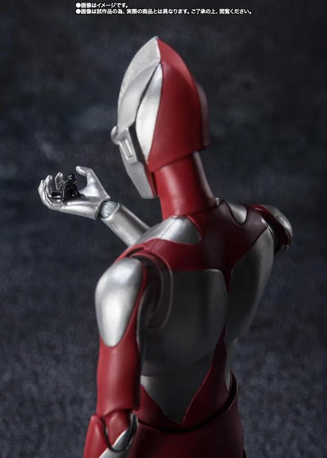 SHF推出《新·奥特曼》假奥特曼