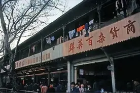 老照片，80年代的杭州，记忆中抹不去的那些片段图片