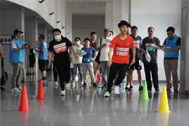 跳绳、立定跳远、仰卧起坐……这些日常锻炼项目的标准你知道吗？图片