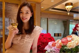 34岁成富士康老板娘，6年生3胎稳当百亿豪门阔太，曾馨莹不简单图片