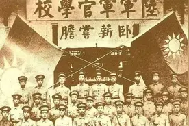 黄埔军校初期的八大教员，谁的权利最大？敢同蒋介石抗衡的有几个图片