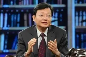 三大指数集体收跌！李大霄吟诗：今日长缨在手，何时缚住苍龙？图片