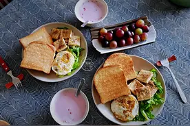 早餐丰富，午餐实在，晚餐简单，三餐安排妥当低脂营养又实惠图片