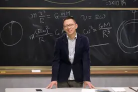 张朝阳的物理课火了，满血复活的他开心了很多图片