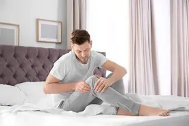 四肢关节疼痛，反复发作，或与这5个原因有关，了解后，及时治疗图片