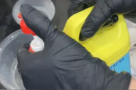 在家洗鞋3种材质 3个小妙招#鞋边去黑剂图片