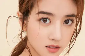 优雅甜美，身姿曼妙的李凯馨，魅力无限的写真照图片