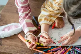 画画常用绿色代表爱好和平？从孩子的4个涂鸦特征观察心理状态图片