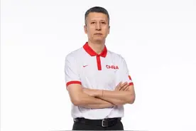 郭士强担任中国男篮主教练，龙狮篮球俱乐部发文：祝福、不舍和自豪，感谢郭指导为俱乐部注入的心血和努力图片