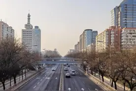 北京暂缓机动车尾号限行措施让人不禁想入非非图片