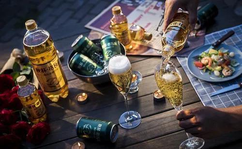 秋林格瓦斯“单方面声明体”热搜超两亿，几大营销点值得关注