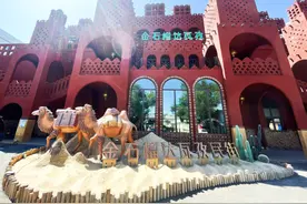 7月20日乌鲁木齐市达瓦孜表演最大室内美食民街即将开业图片