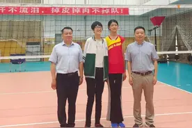 河南1.9米小学生被体育局选中，为什么总有人说此举毁了她？图片