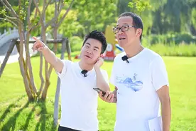 俞敏洪团队转型文旅 新东方股价突破半年高点图片