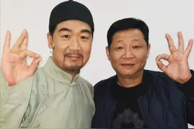 我，演太监“三德子”出名，花上百万修路、引水、引电，开养鸡场图片