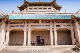 毛主席亲临视察！湖北这所高校：从“中国最美”走向“世界第一”，霸气十足！图片
