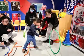 她挂了个号，只想告诉医生“孩子顺利上学了”｜第医线图片