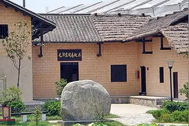 1966年6月，毛主席隐居滴水洞11天并赋诗记录，深居简出思考问题图片