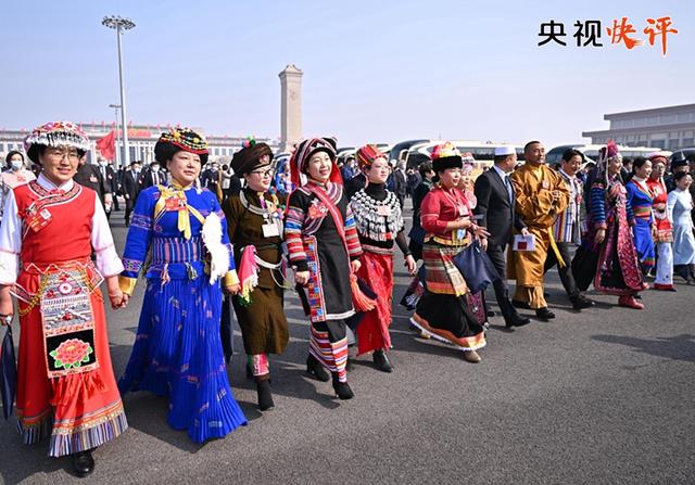 【央视快评】凝心聚力，共赴充满光荣和梦想的远征