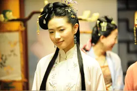 同样演“花魁”，把刘亦菲何晴万茜等人放在一起，差别就出来了图片