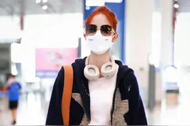 欧阳娜娜长大了，上面捂得很严实，下面却穿“二分裙”，很吸睛图片