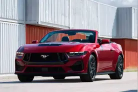 福特Mustang：5.0L大排量，8个气缸带你浪！年轻就得狂妄？图片