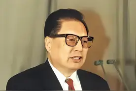 乔石同志：曾任副总理，69岁官至正国级，91岁逝世，子女都是栋梁图片