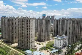 辽宁有一烂尾小区，停工10年无人问津，上百名业主至今无法居住图片