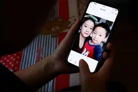 2019年，5岁男童被父亲抱回家料理后事，孩子哭诉：再救救我吧图片