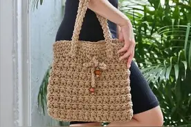 「钩编图解」精选的11款钩花包包编织图解图片