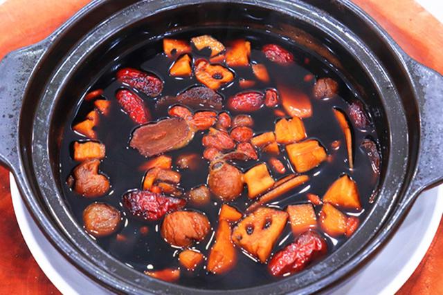 含胶原蛋白高的食物有哪些 2025年含胶原蛋白最高的食物排名