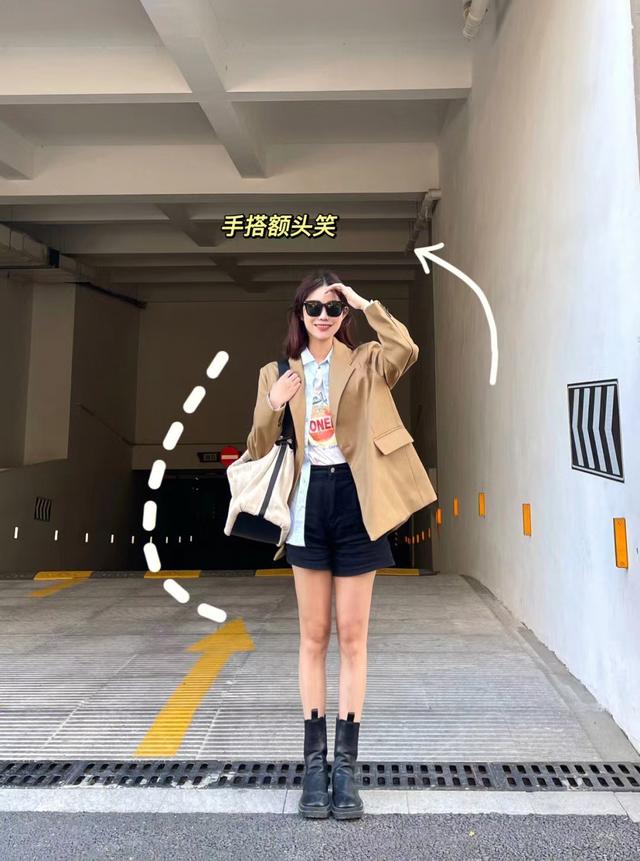 九宫格拍照姿势不重样,这些简约好看的拍照姿势,日常拍也上镜