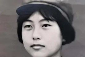 空军第三位女将军，16岁入伍，55岁升少将，创造了航空史的奇迹图片