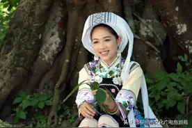 贵州布依族“网红”歌手韦忠秀泪洒“鱼峰歌圩”：身在柳州太幸福了！图片