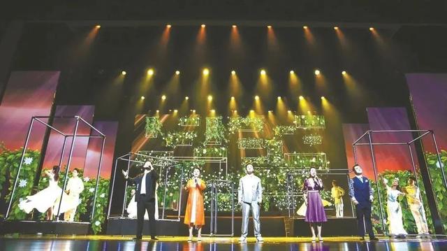 ��ϲӭ��ʮ�� �ܽ������̡���ʡȺ�չݹ����Ƴ�����ʮ������չ�ݻ