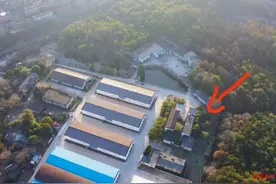 胡鑫宇母亲：遗体在学校后山仓库找到，衣服疑似反穿；“华人神探”有推断？本人辟谣图片