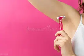 女生体毛多、长胡子、私处的毛又粗又长？或与这5个因素有关图片